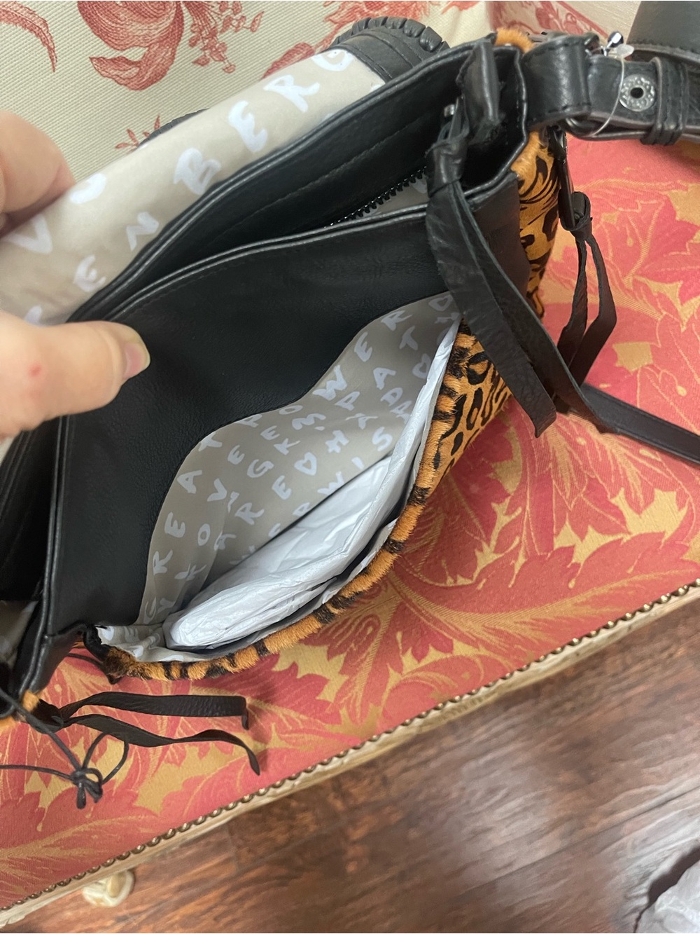 Aimee Kestenberg Black Shoulder Bag with Leopard Print - Picture 4 of 8